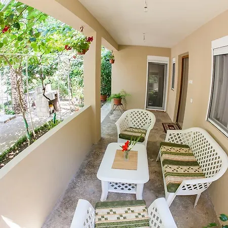 Lidia Apartament Budva