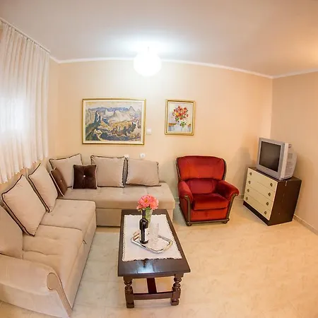 Lidia Apartament *